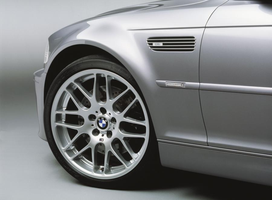 Детали экстерьера BMW M3 CSL Coupe (E46) 2003 года  (WW) (фото 26 из 49)